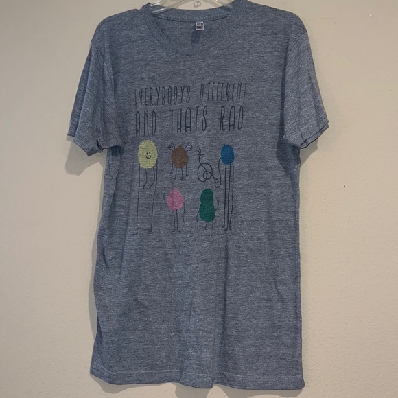 AMERICAN APPAREL “everybody’s different and that’s rad” gray T-shirt. - Picture 2 of 5